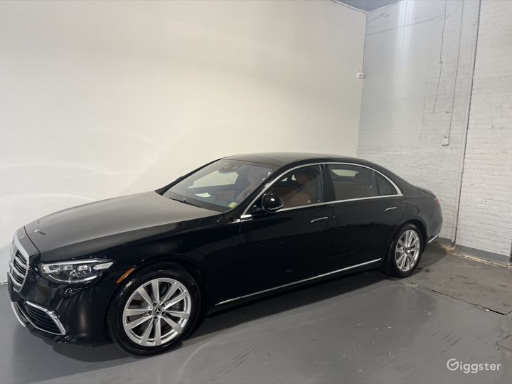 MERCEDES BENZ S500 CAR! LUXURY VEHICLE! Rent this location on Giggster