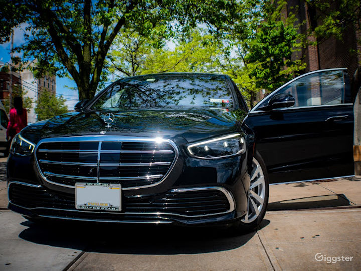MERCEDES BENZ S500 CAR! LUXURY VEHICLE! Rent this location on Giggster