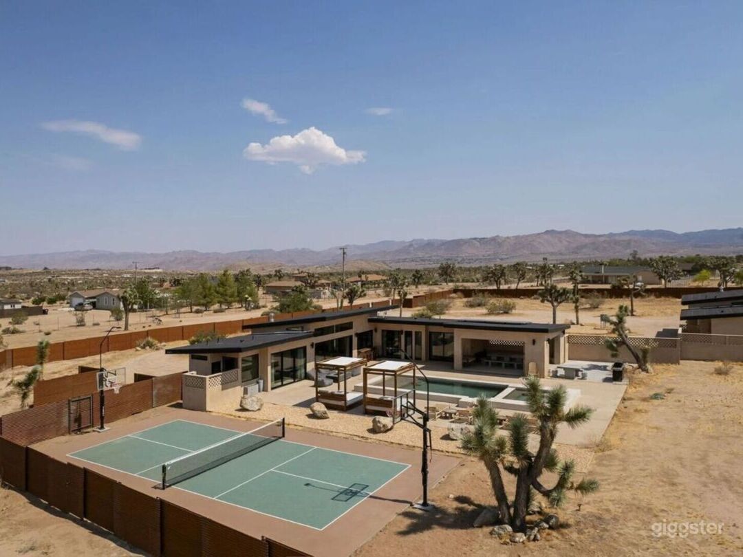Sage Basketball/Tennis Court Photo 4