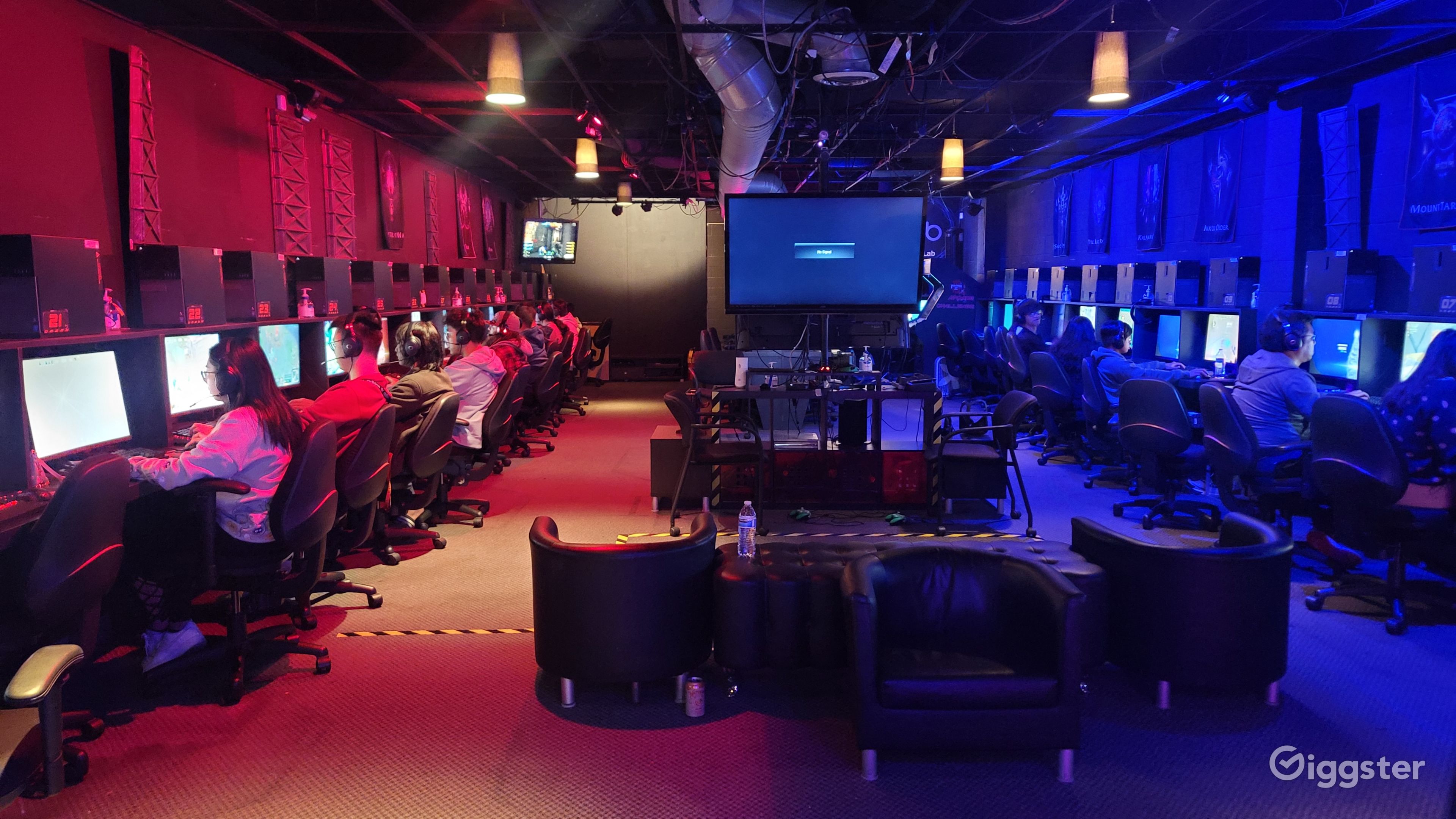 Esports Cafe / high tech command center Rent this location on Giggster