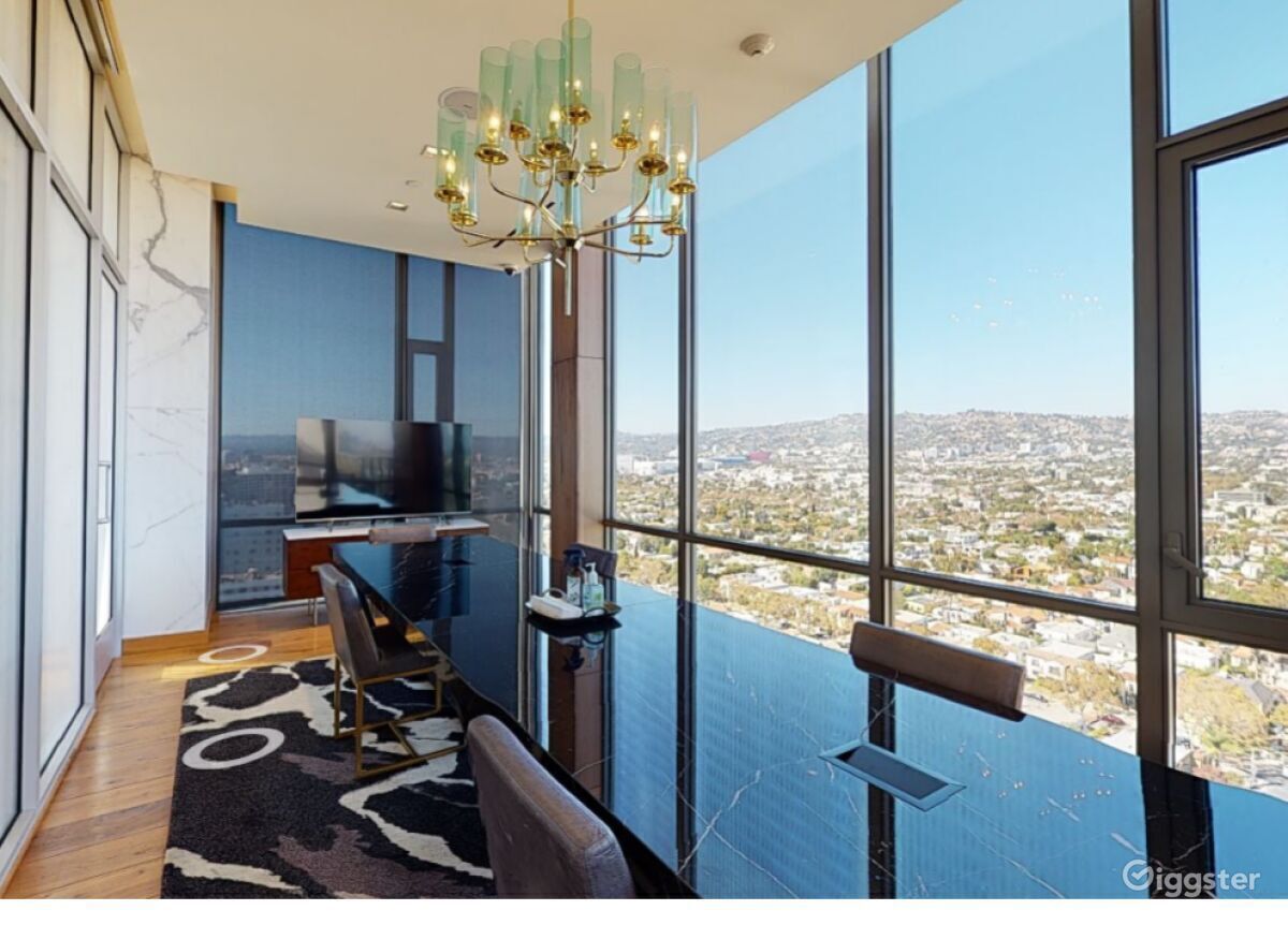 Curated visual reference: Spectacular Conference Room In Beverly Grove Photo Inspiration