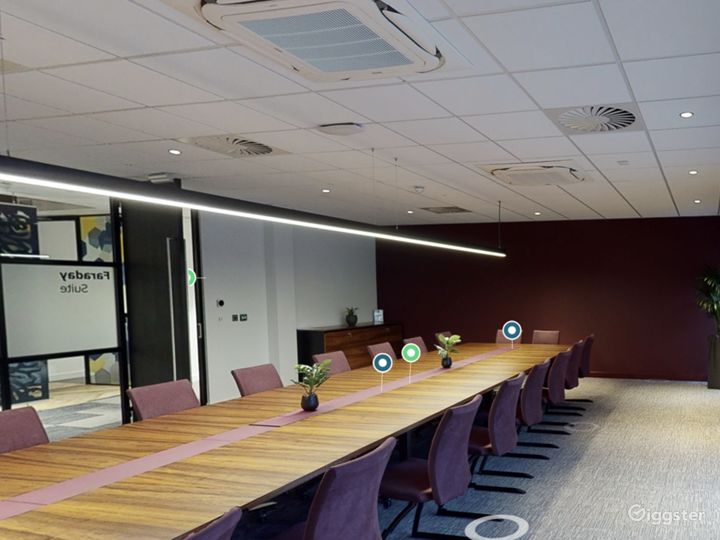 Faraday Suite Great for Meetings and Sessions Photo 2