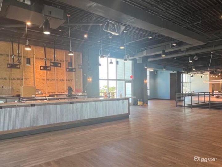 Bright and Large 2nd Floor Bar in Little Elm Rent this location on Giggster