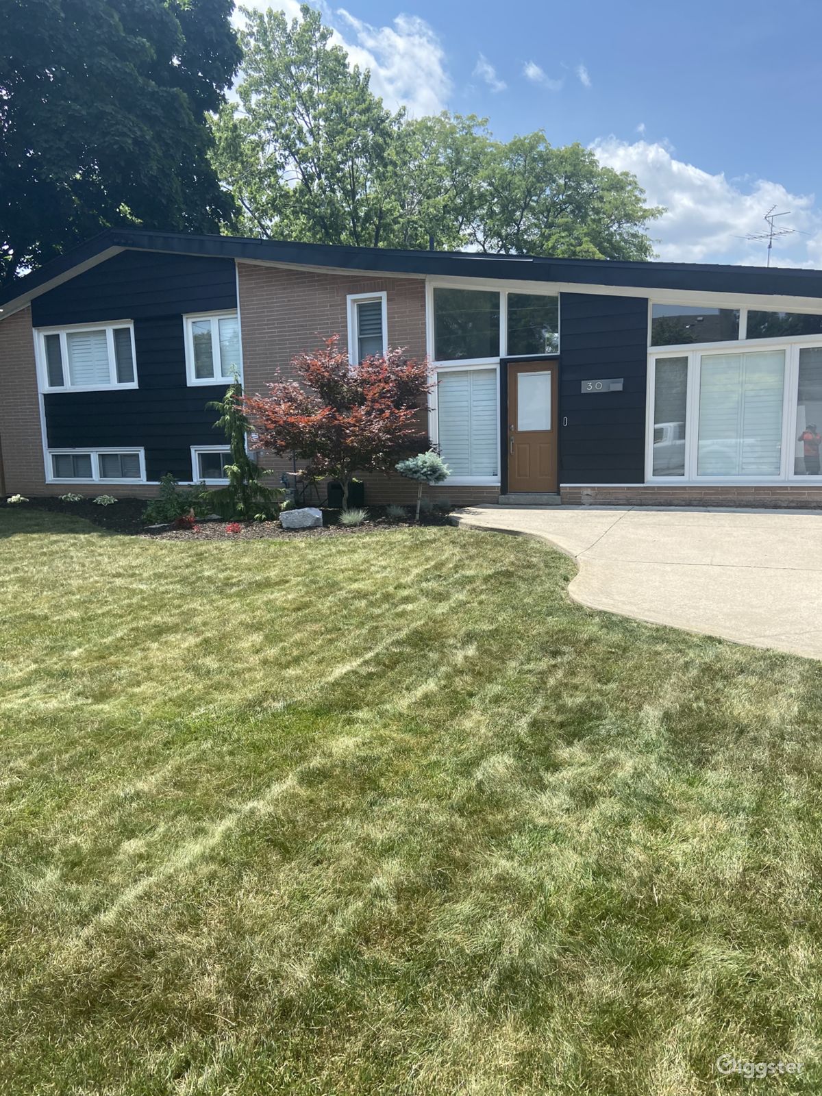 East Hamilton Mountain Rent this location on Giggster