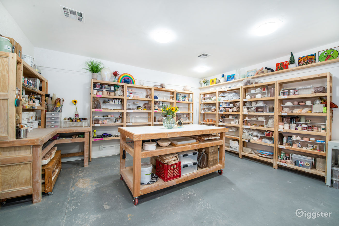 Pottery in Echo Park Rent this location on Giggster