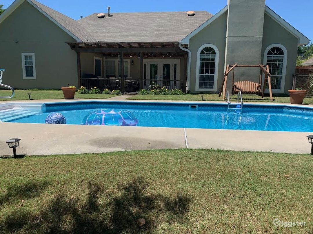 Private House w Pool Rent this location on Giggster