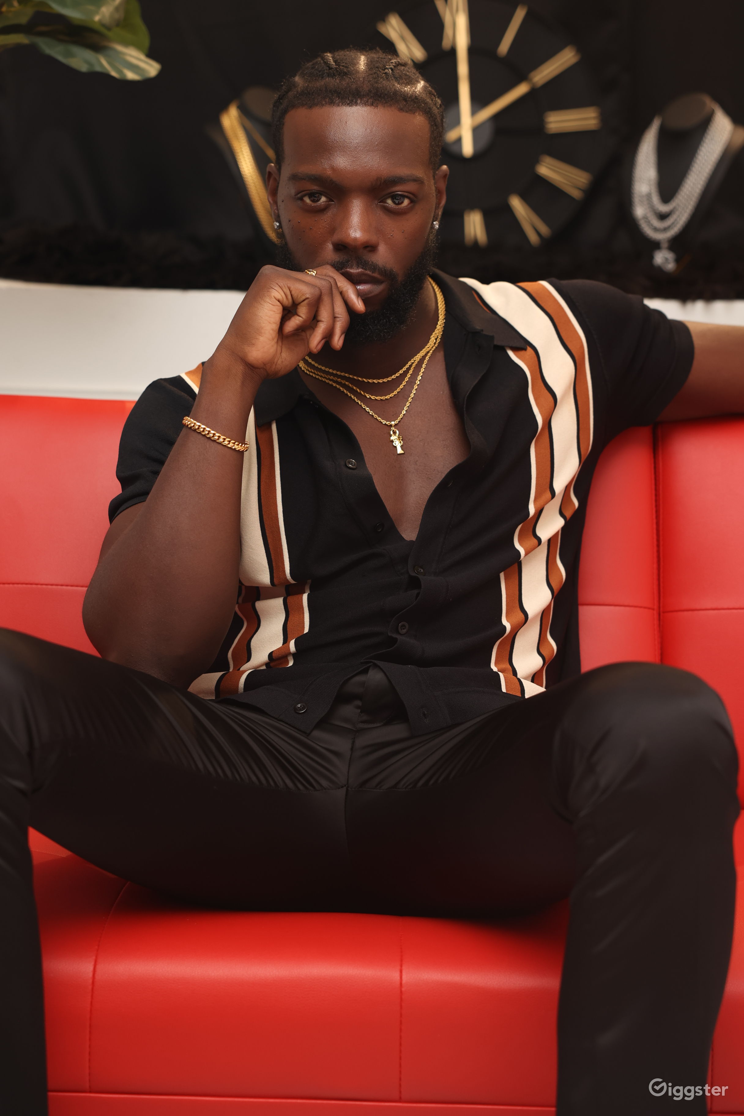 Luxury Photo Studio Rent this location on Giggster