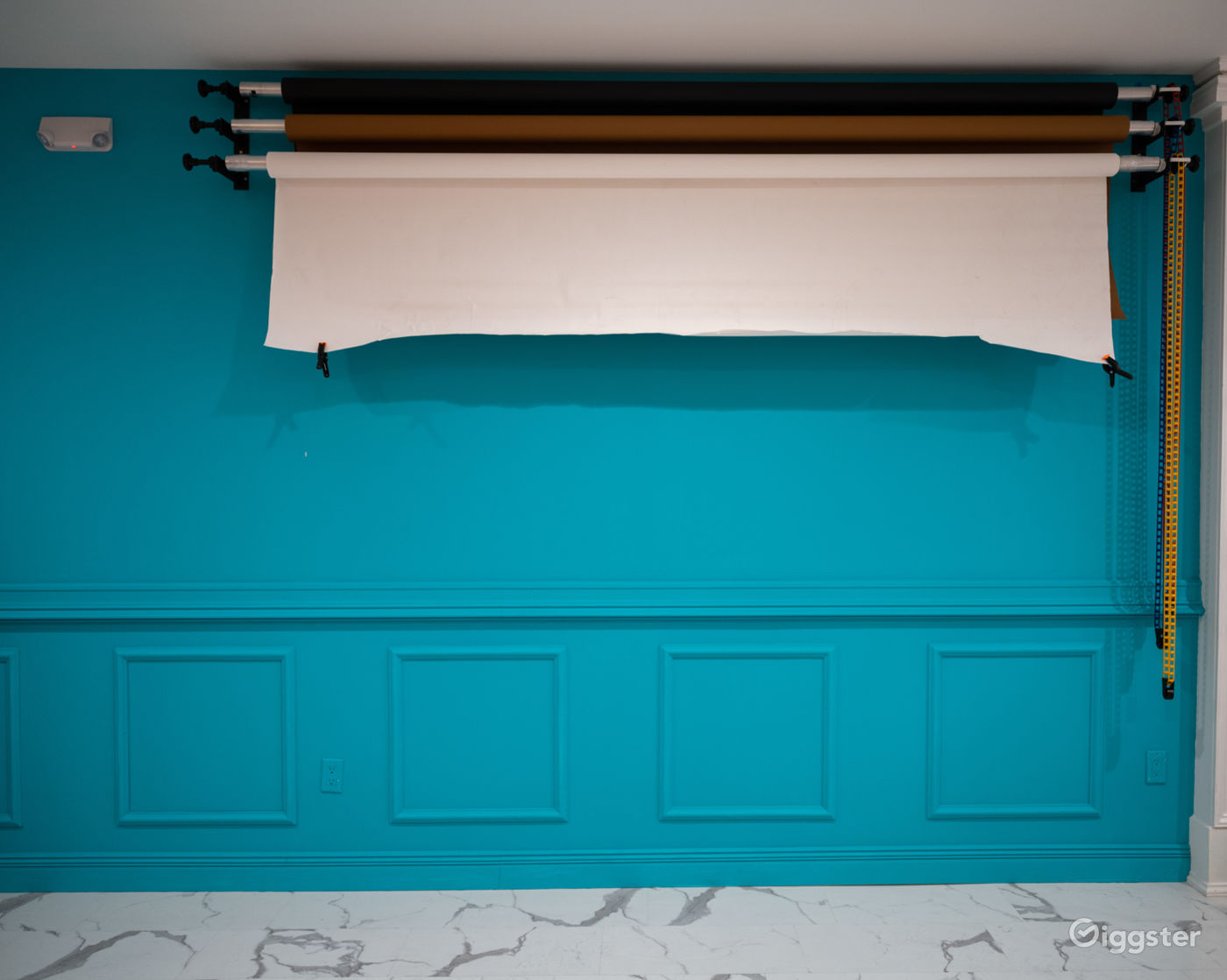 Luxury Photo Studio Rent this location on Giggster