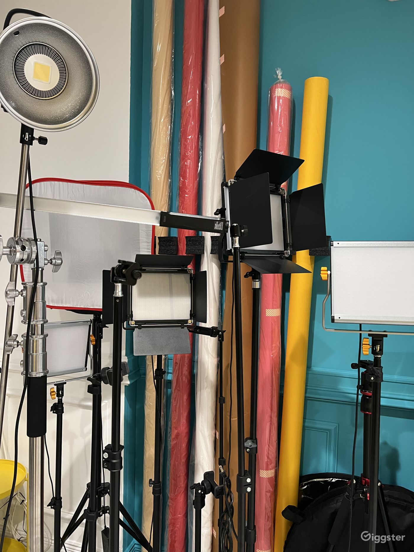 Luxury Photo Studio Rent this location on Giggster