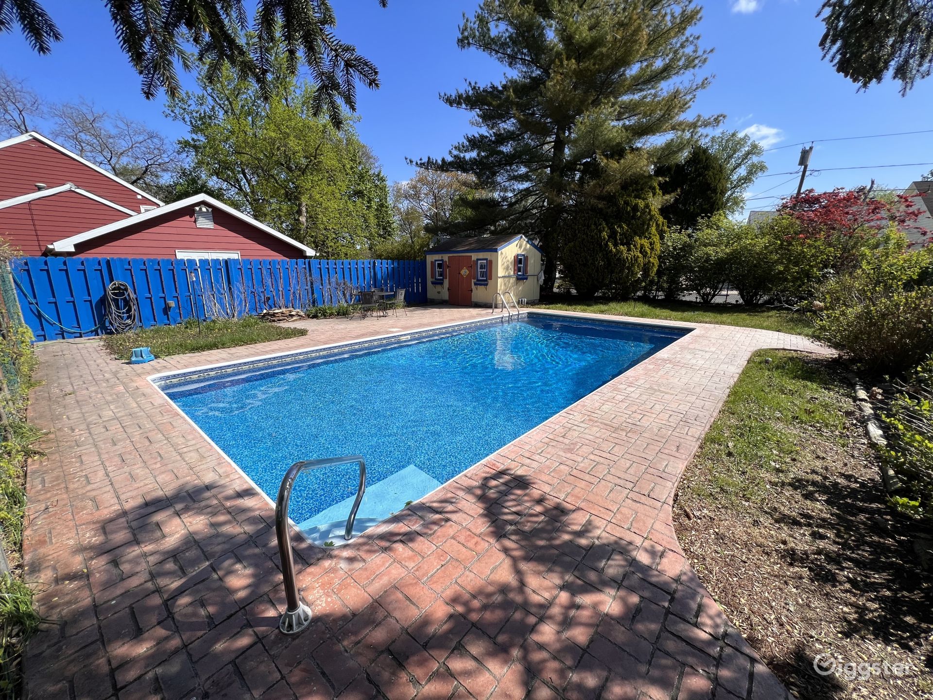 Lakeside House + Guest House + Pool Rent this location on Giggster