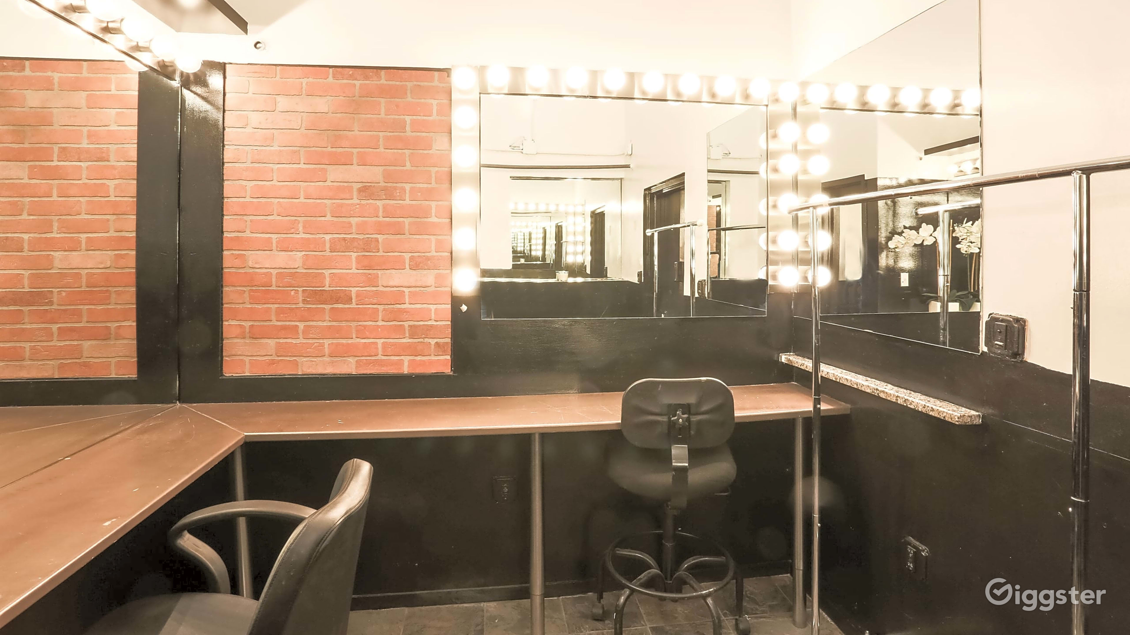 Remarkable and Famous Studio in New York Rent this location on Giggster