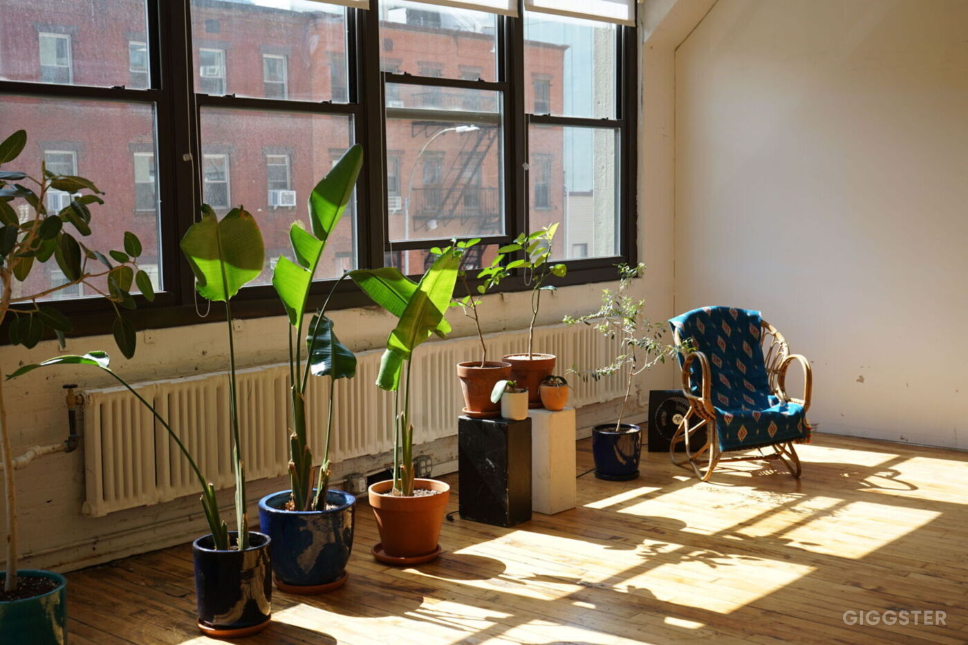 Bohemian Brooklyn Studio in Heart of Greenpoint Rent this location on