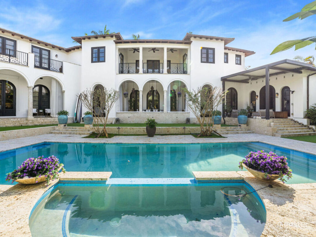 Spacious Mansion Production Friendly  Photo 1