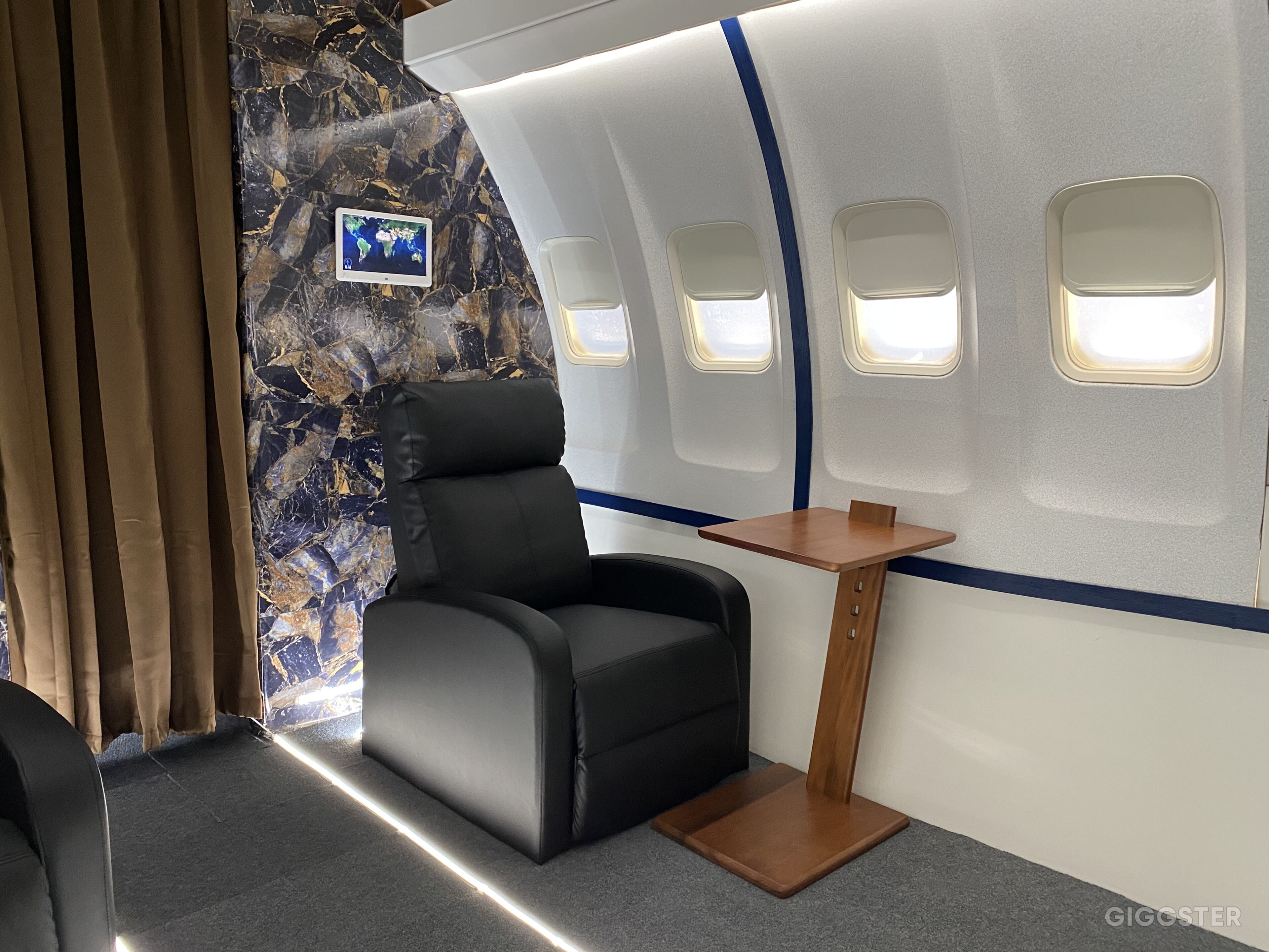 Creative Production Studio (Private Jet Set incl.) | Rent this location ...