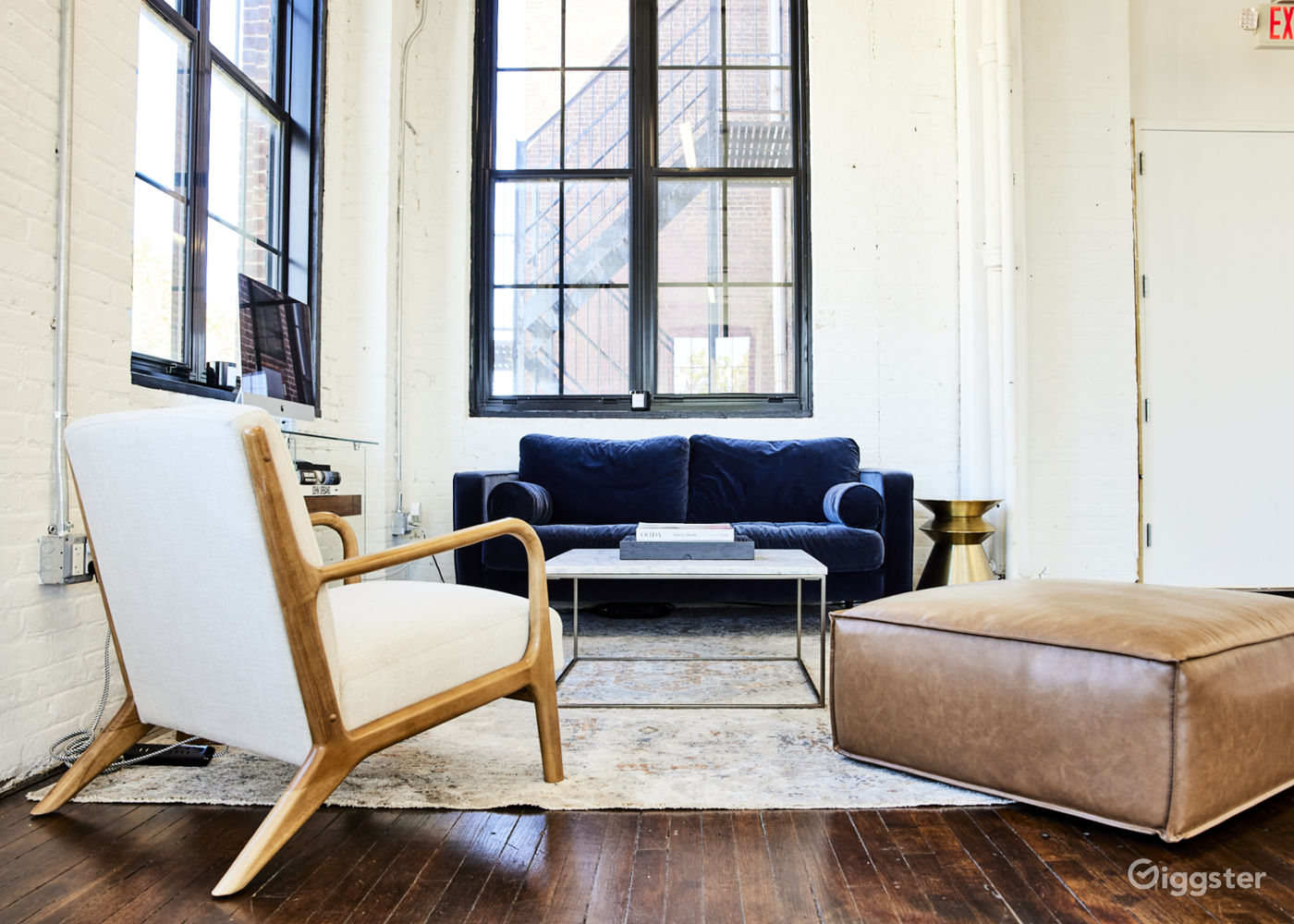 Airy loft space with all Eq Included / Jersey city Rent this location