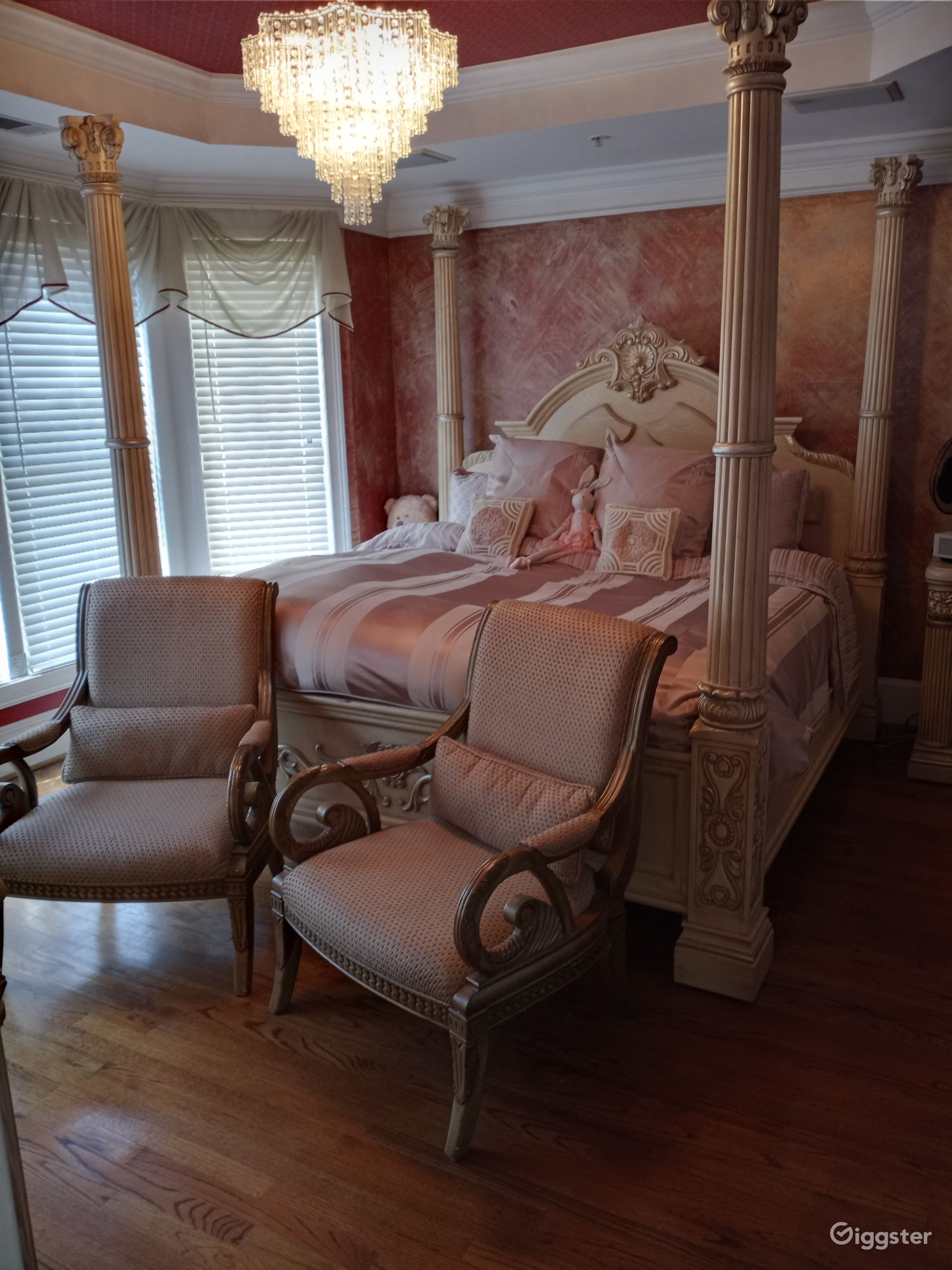 Luxury Buckhead Townhome Rent this location on Giggster