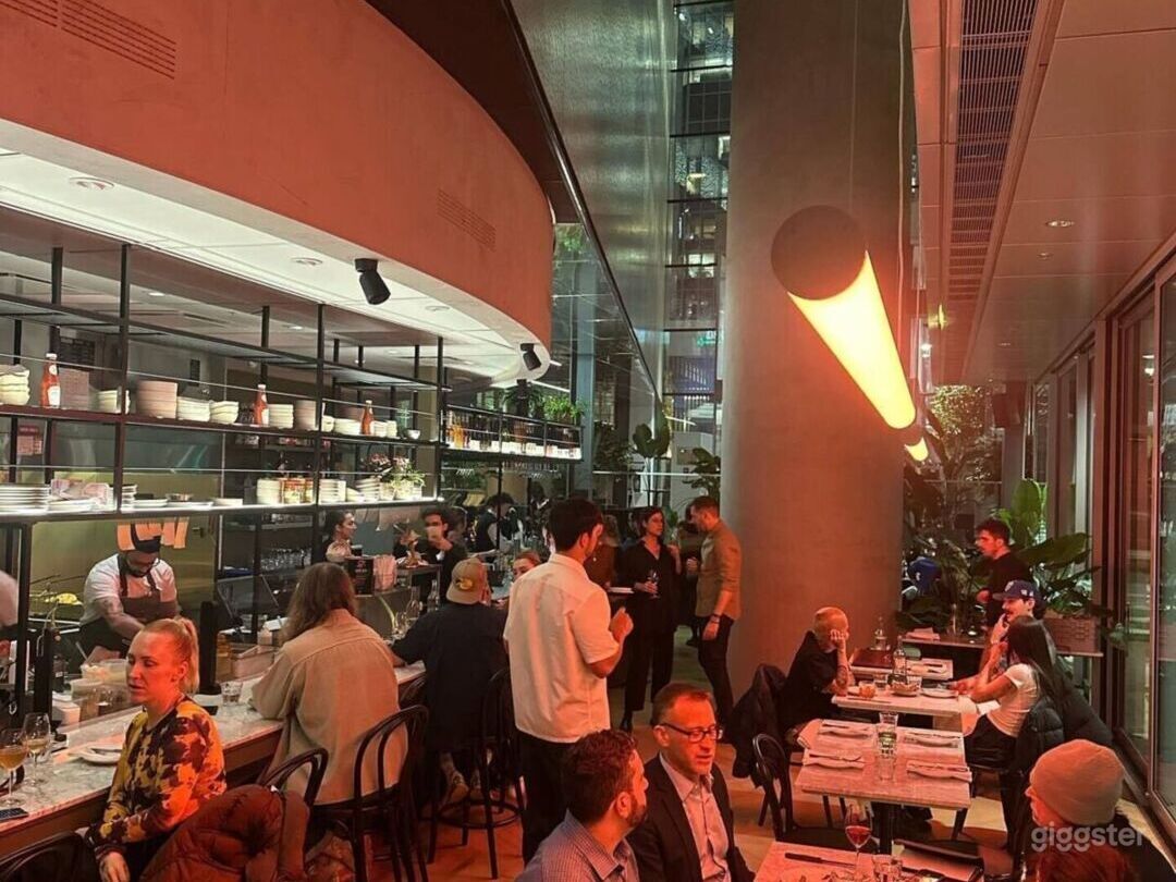 Modern, Open Concept Restaurant with High Ceilings Photo 4