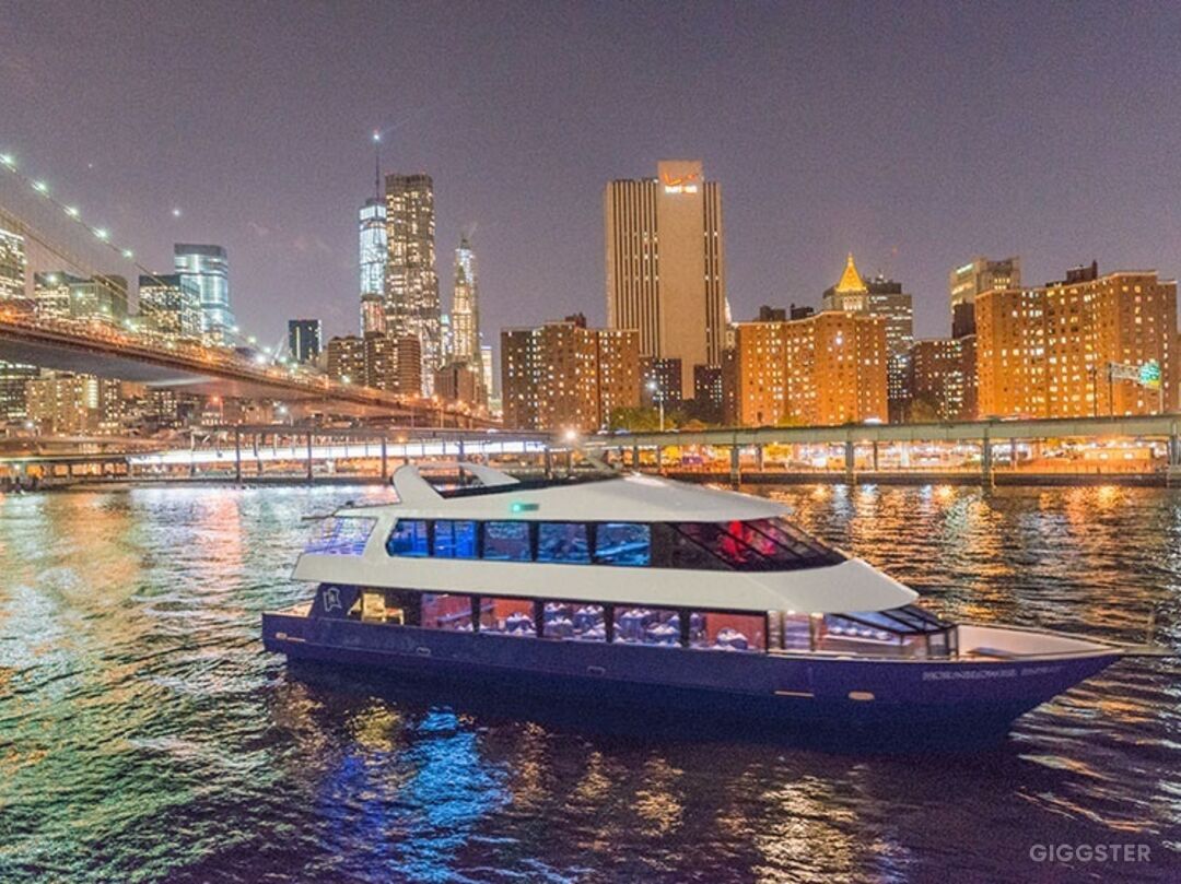 Hornblower Yacht with Panoramic NYC Views Photo 2