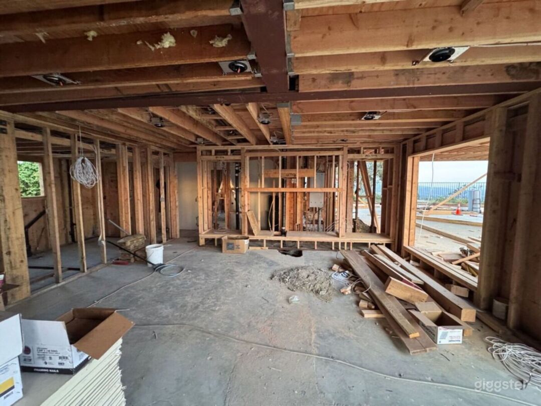 Hillside Home w Panoramic San Fernando Valley view Photo 4