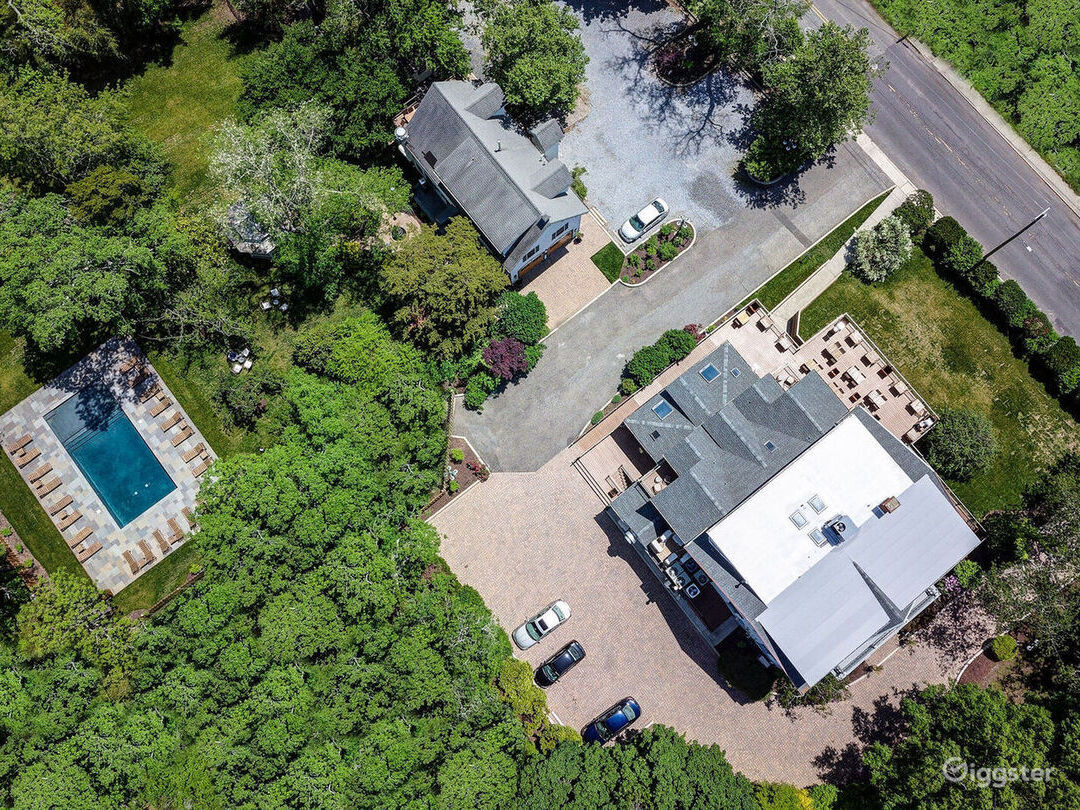Arial View - 2 Buildings, Carriage House, Event Space, Pool Carpark