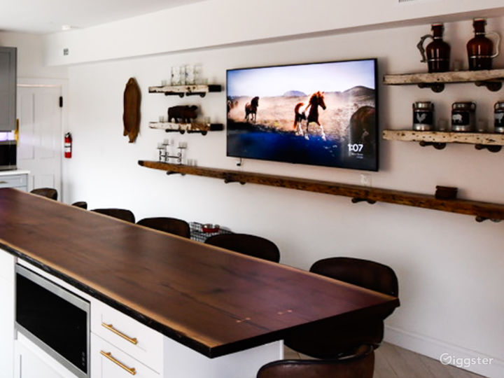 Kitchen reclaimed wood shelving
