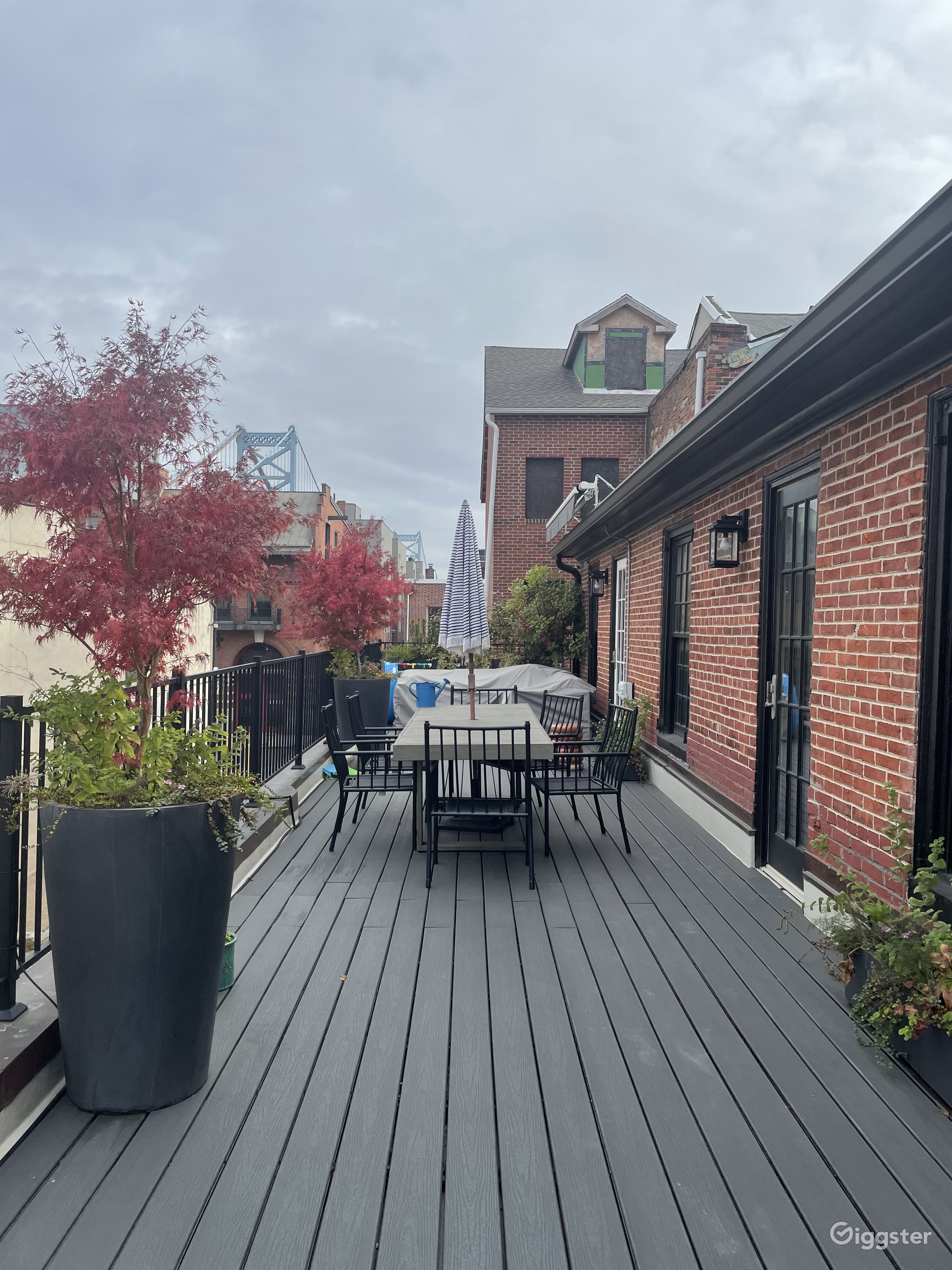 Old City Carriage House Rent this location on Giggster