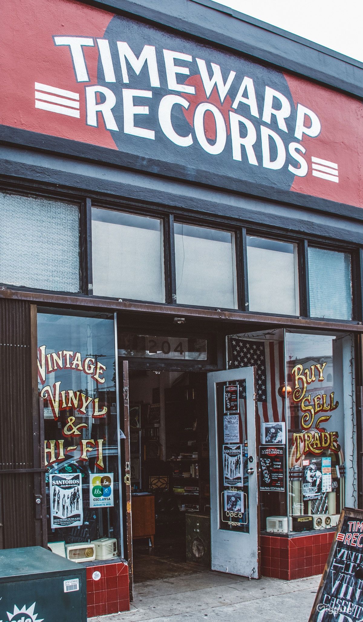 Vintage Vinyl Record Store in Mar Vista/Westside Rent this location