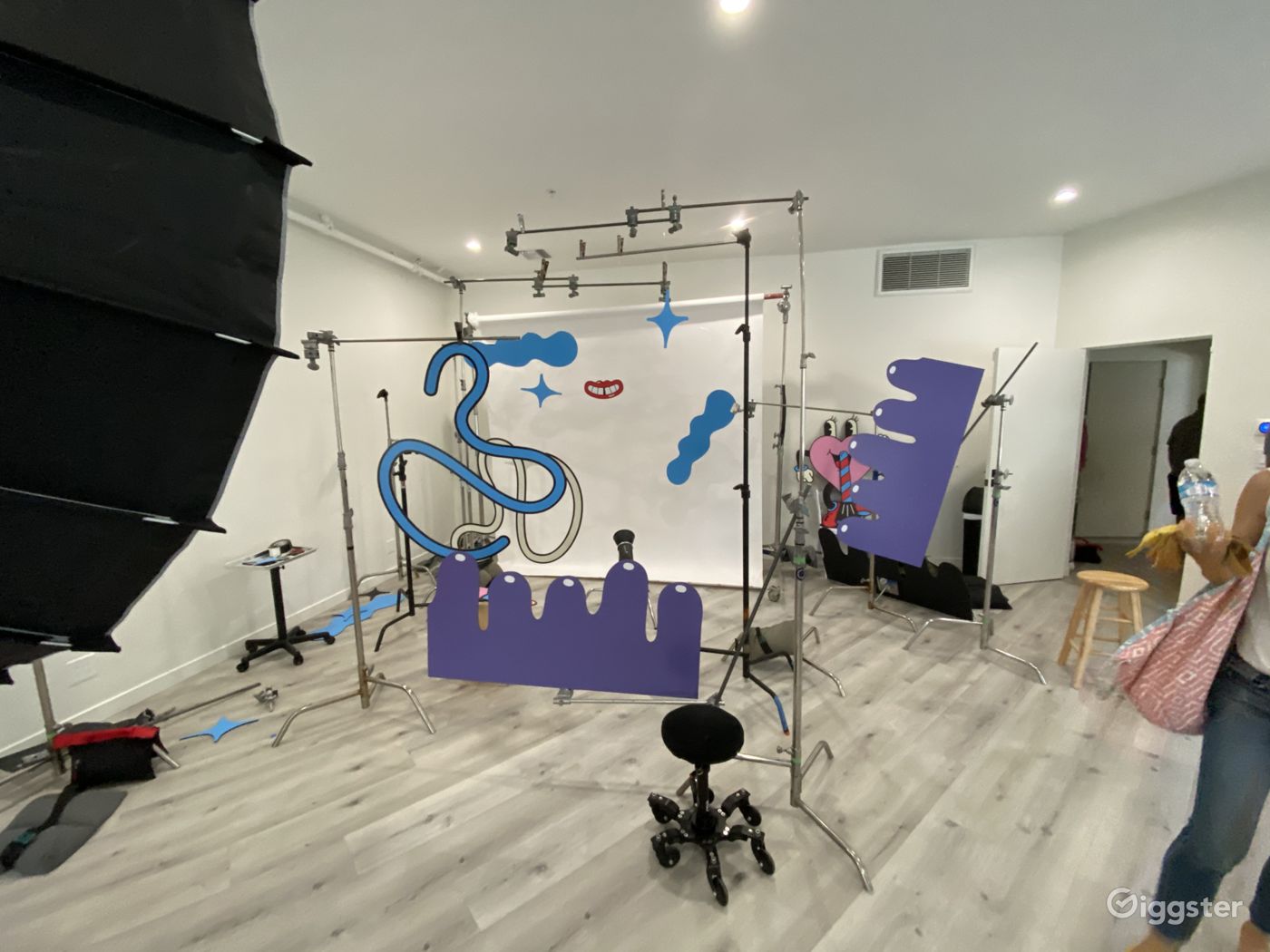 BEVERLY HILLS PHOTO AND PRODUCTION STUDIO Rent this location on Giggster