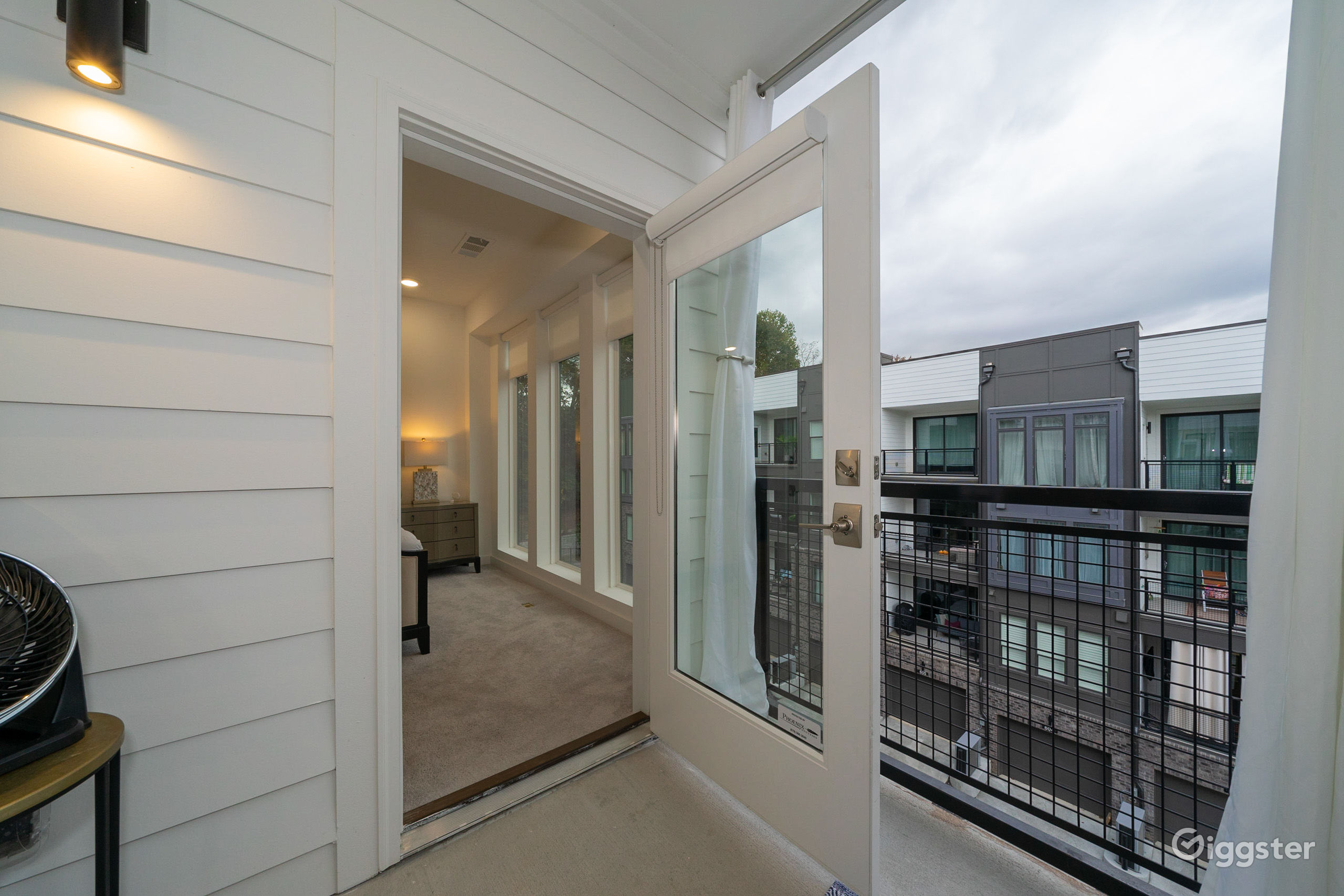 Luxury in Grant Park Rent this location on Giggster