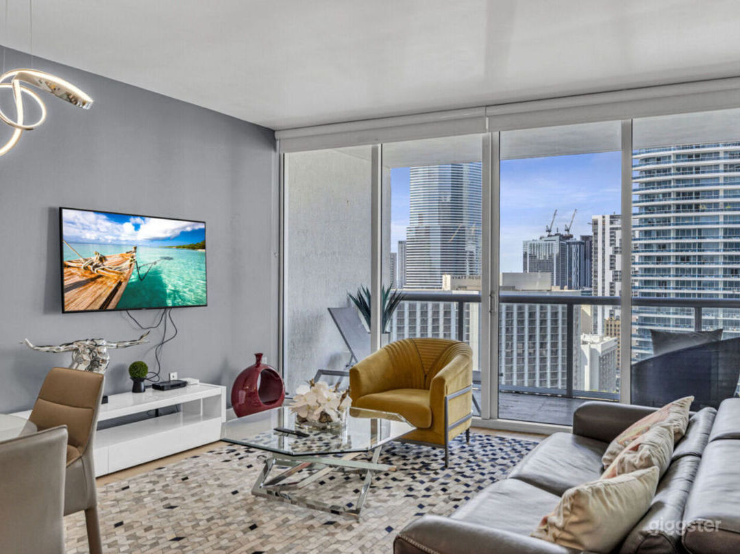 Sophisticated High-Rise Condo with Skyline Views | Rent this location ...