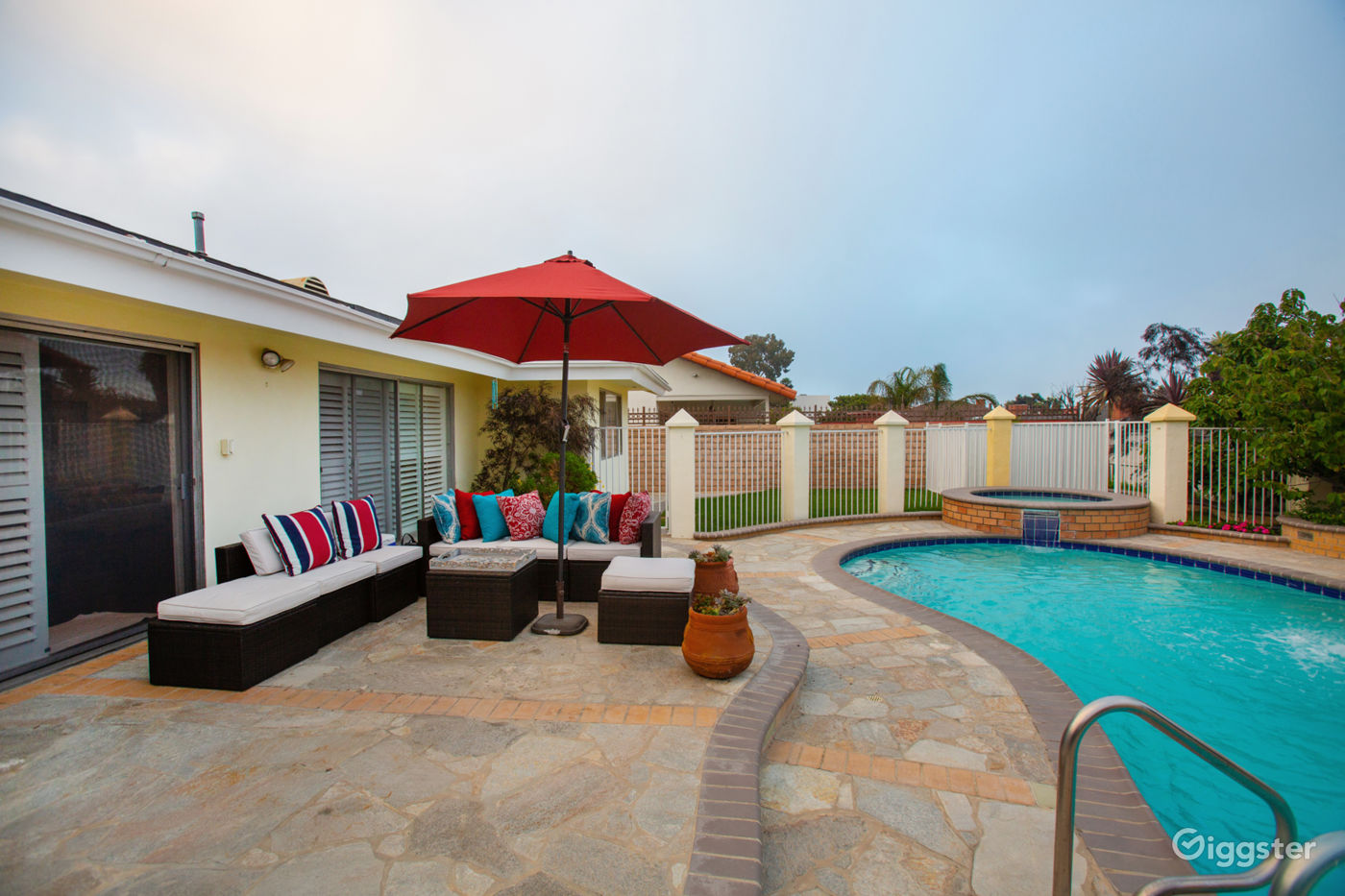 MidCentury Modern Baldwin Hills Estates Home Rent this location on Giggster