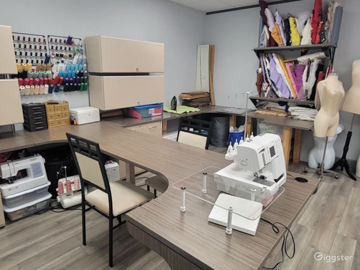 The Craft Room in Jacksonville Rent this location on Giggster