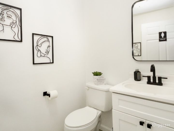 Event Space and Different Studios in Alpharetta Rent this location on