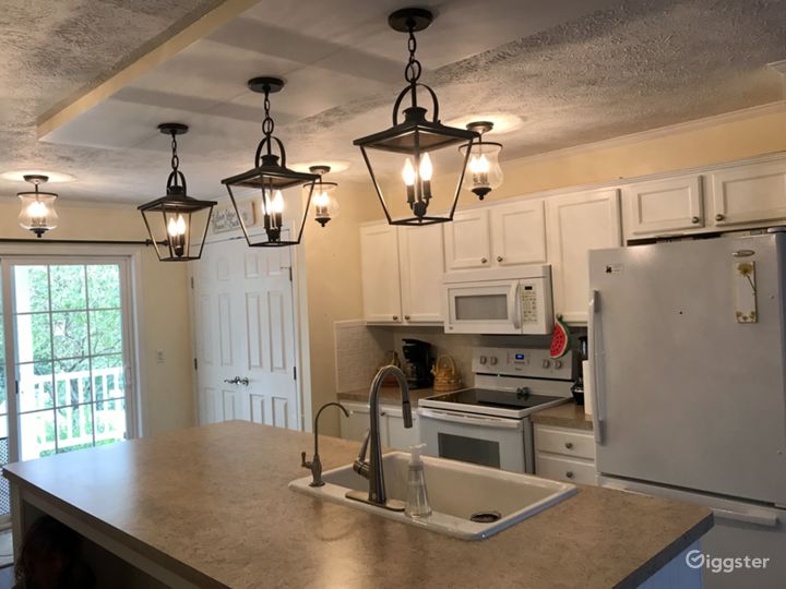 Beautiful Family House in Glouster Rent this location on Giggster