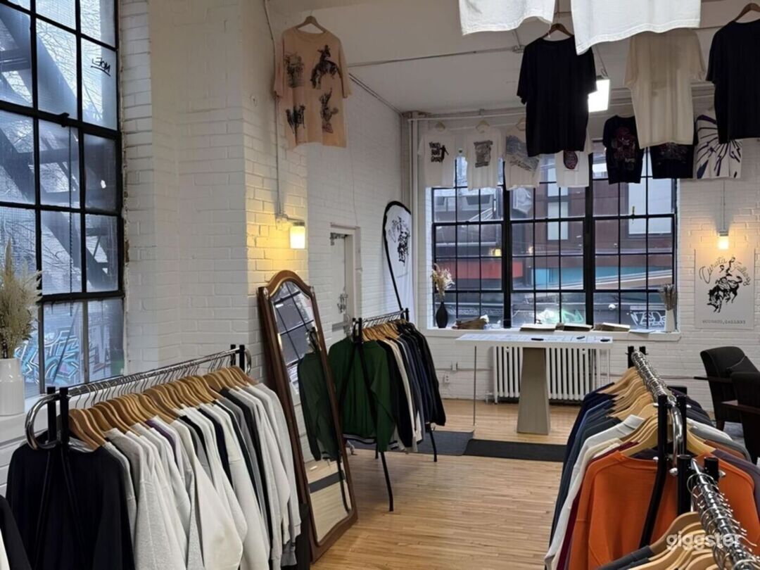 Image showcasing Prime Downtown Gallery Studio Loft Style Versatile | Rent this location ...