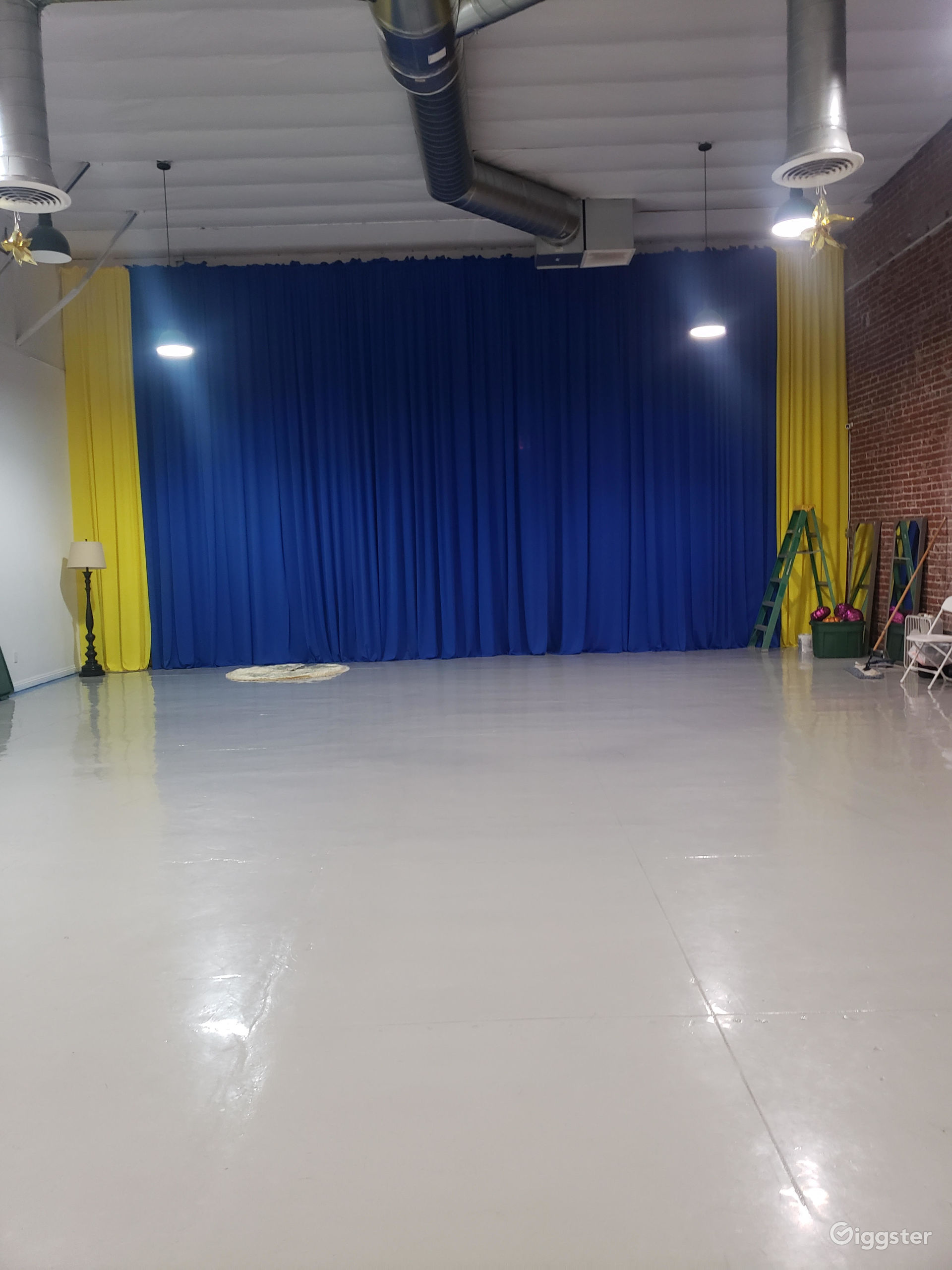Stunning Larger Dance Studio in Pomona Rent this location on Giggster