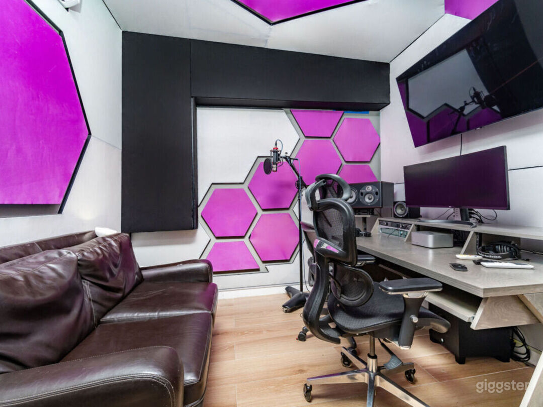 Miami&#x27;s Premier Recording Studio (Buyout) Photo 4