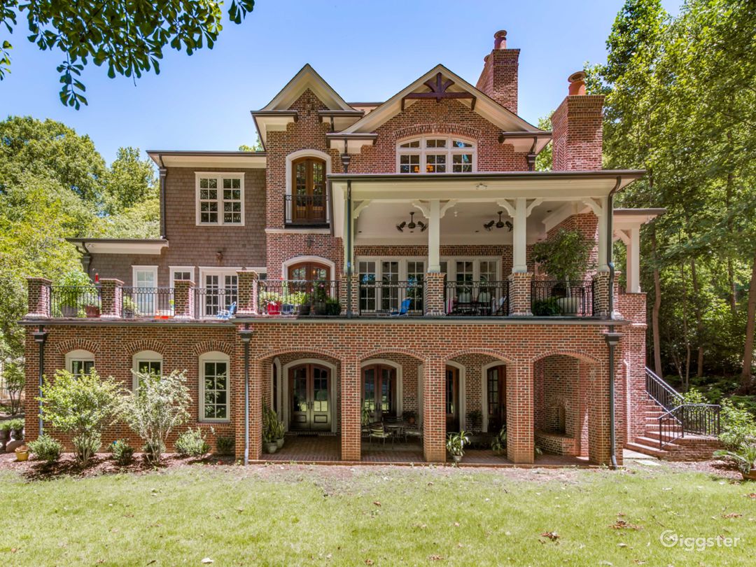 Amazing Brick Mansion Atlanta Rental