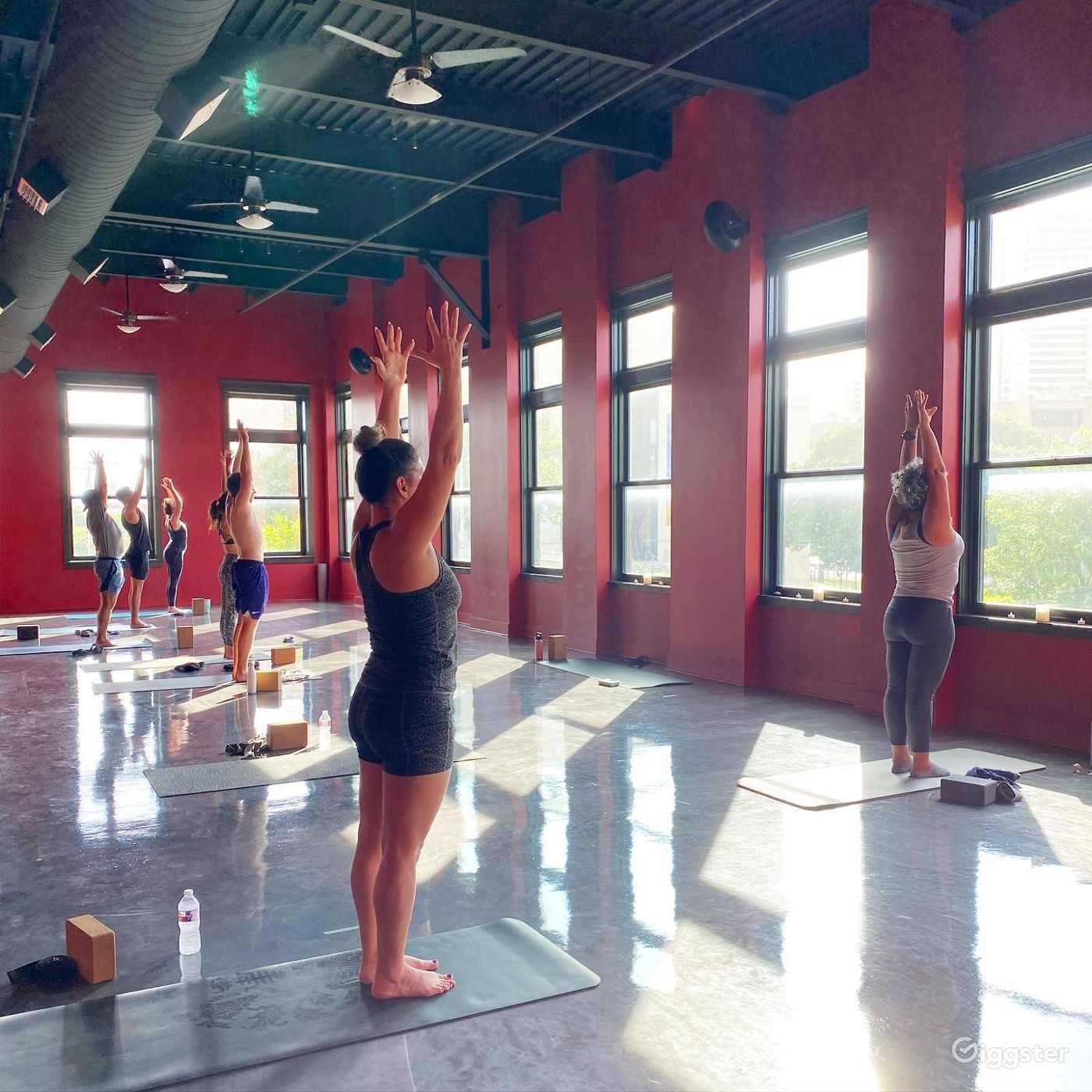 Premier Yoga Studio in Downtown Dallas Rent this location on Giggster