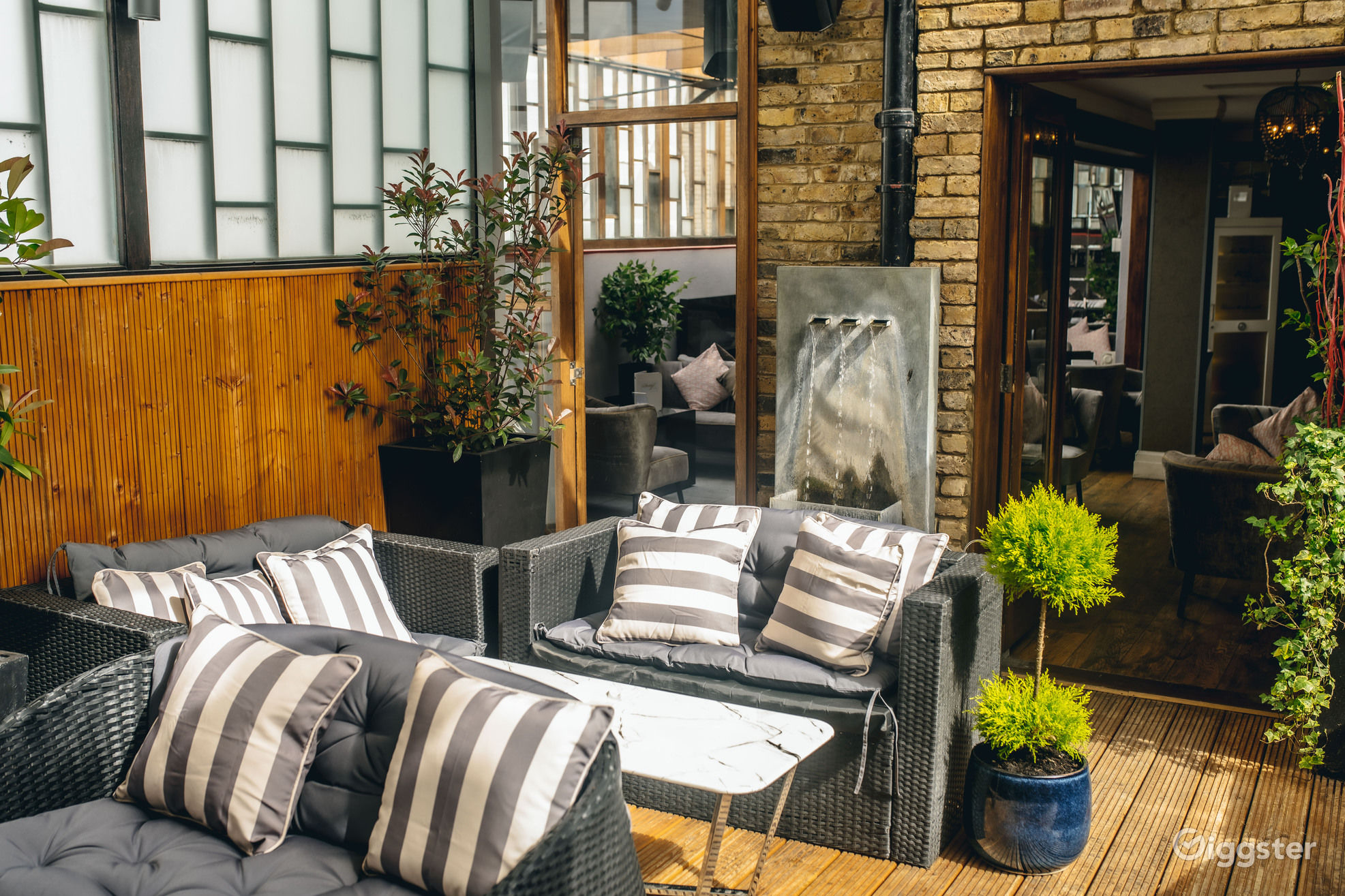 Living Room Bar And Terrace Matttroy