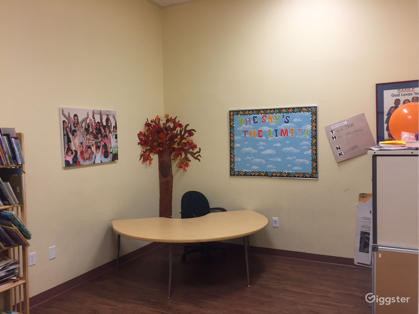 Easily Accessible Space in Northwest Vegas Rent this location on Giggster