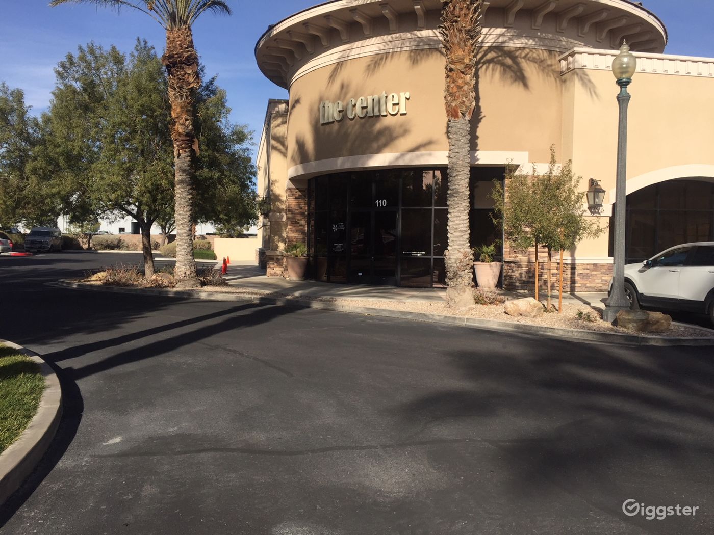 Easily Accessible Space in Northwest Vegas Rent this location on Giggster