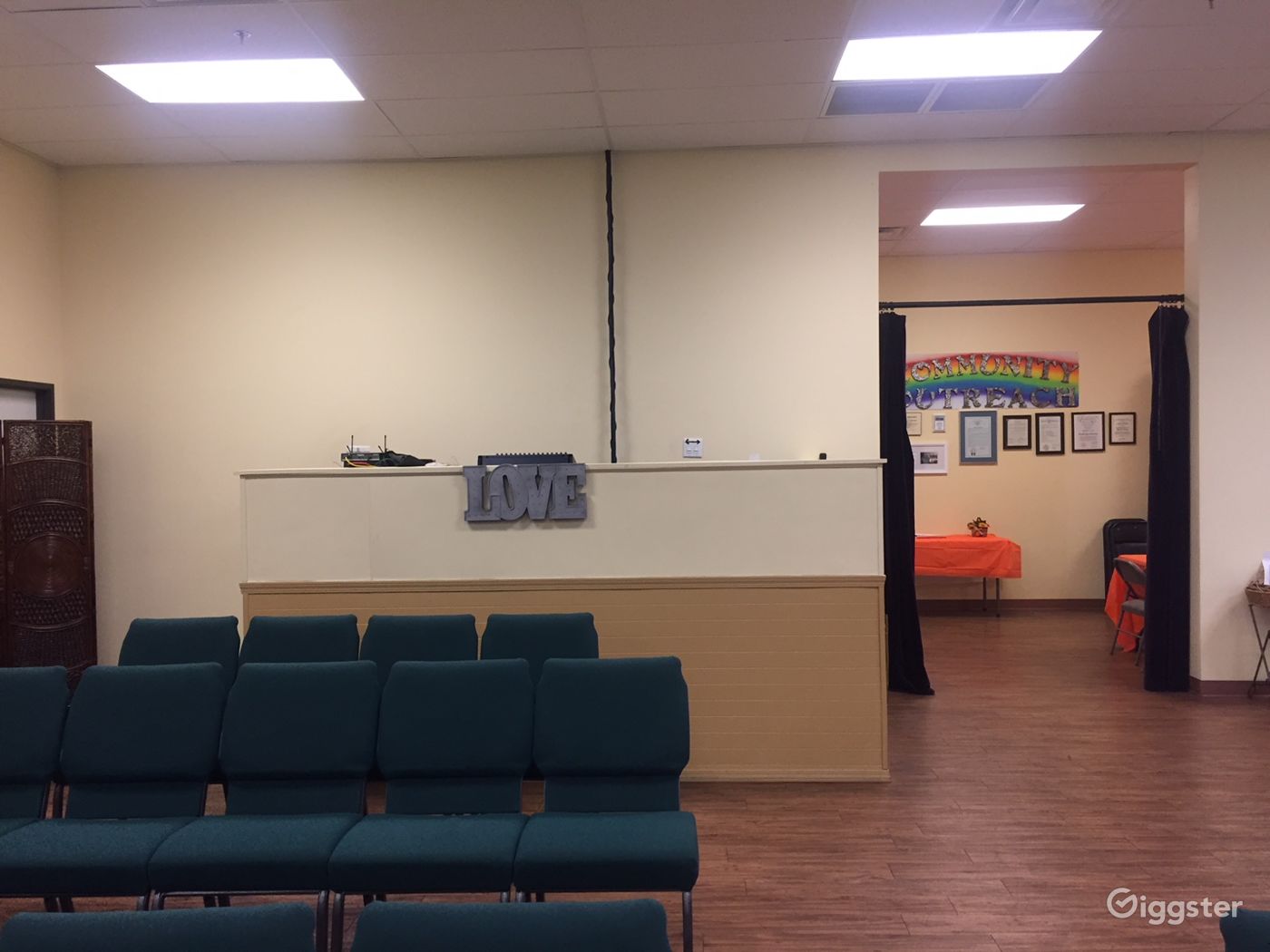 Easily Accessible Space in Northwest Vegas Rent this location on Giggster