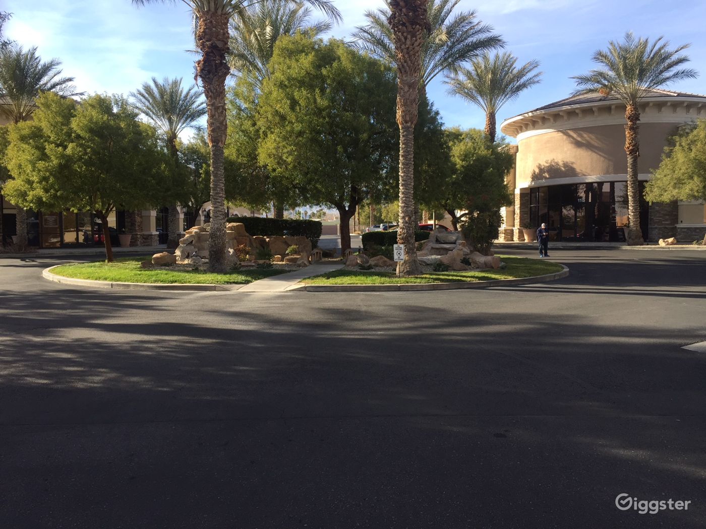 Easily Accessible Space in Northwest Vegas Rent this location on Giggster