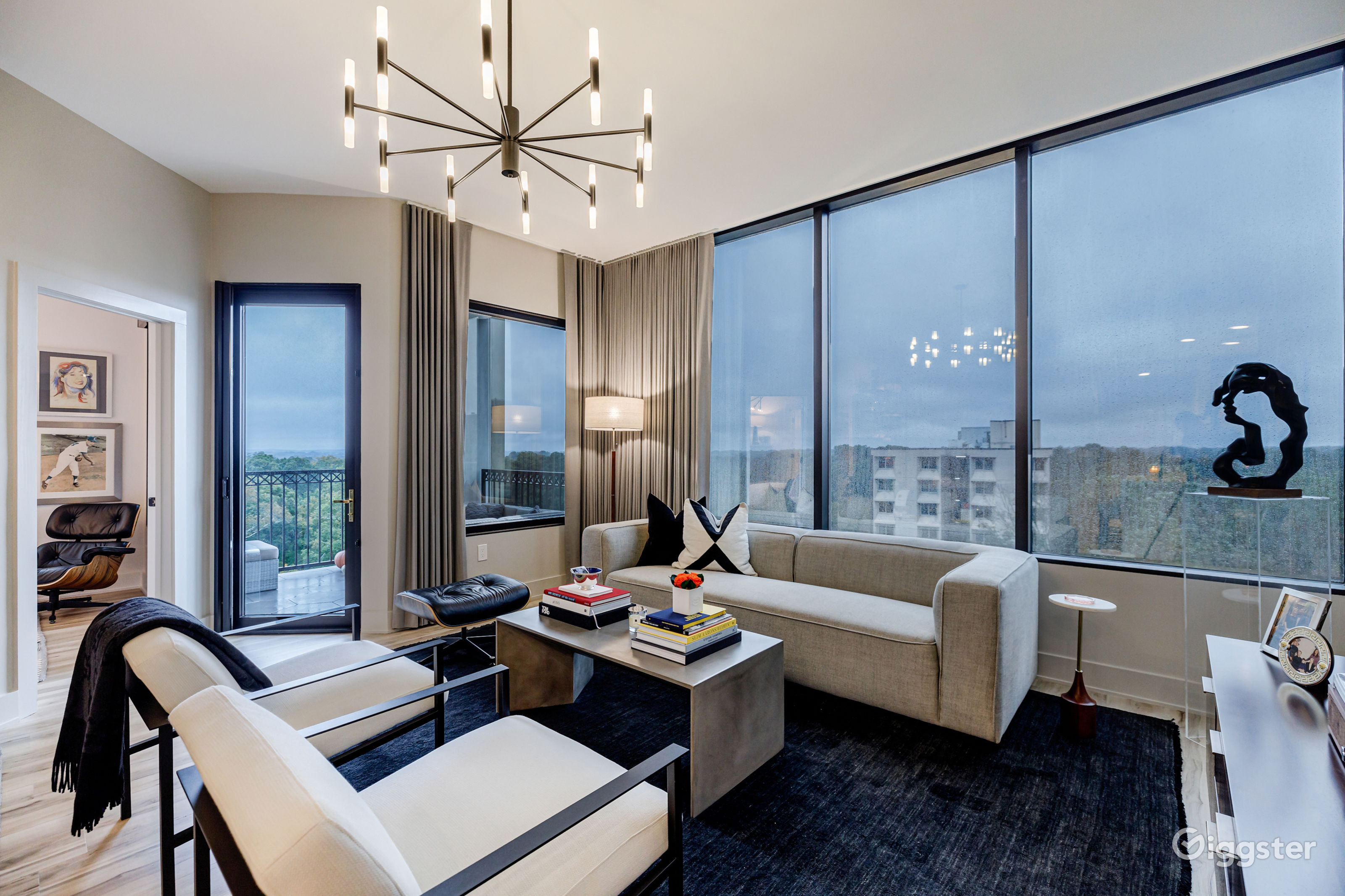 Luxury, Buckhead condo Rent this location on Giggster