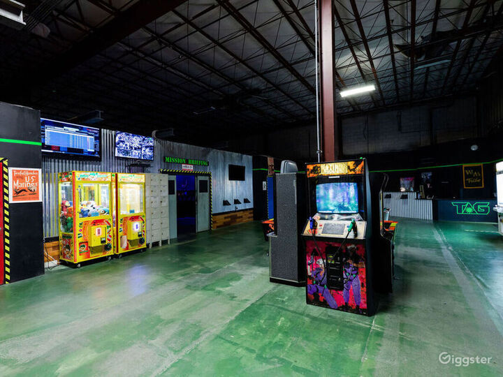 Bounce, Laser Tag & More! Family Entertainment Center Rent this