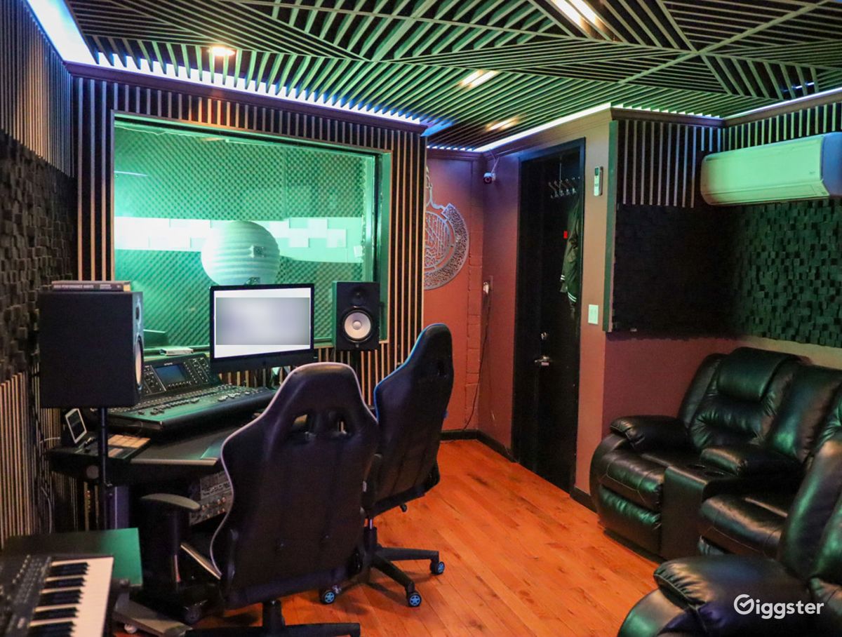 Recording Studio In Queens/Brooklyn Rent this location on Giggster