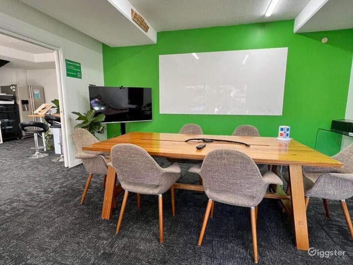 Room Rent this location on Giggster