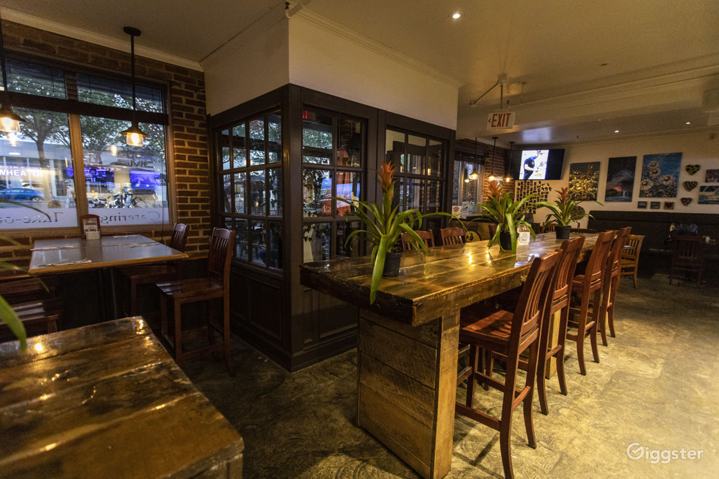 Fine Dine Restaurant with Bar & Lounge (Buyout) Rent this location on