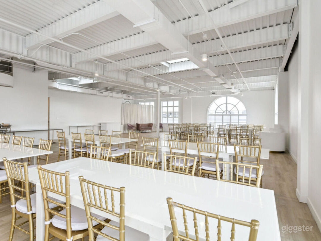 Versatile and Elegant Artistic Space (ENTIRE VENUE) Photo 3